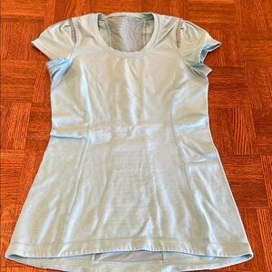 Lululemon Women's Light Blue Athletic Top